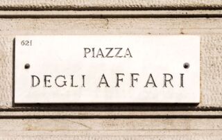 targa piazza degli affari milano